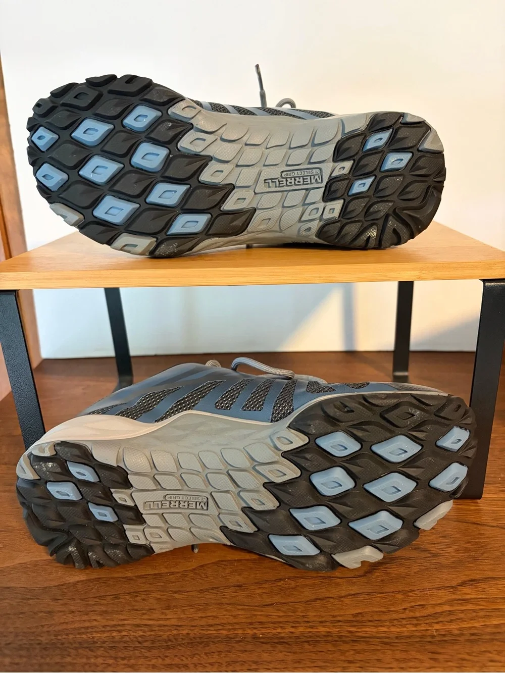 Merrell Women’s 6.5 Siren Edge Hiking Gray & Blue Trail Sneakers